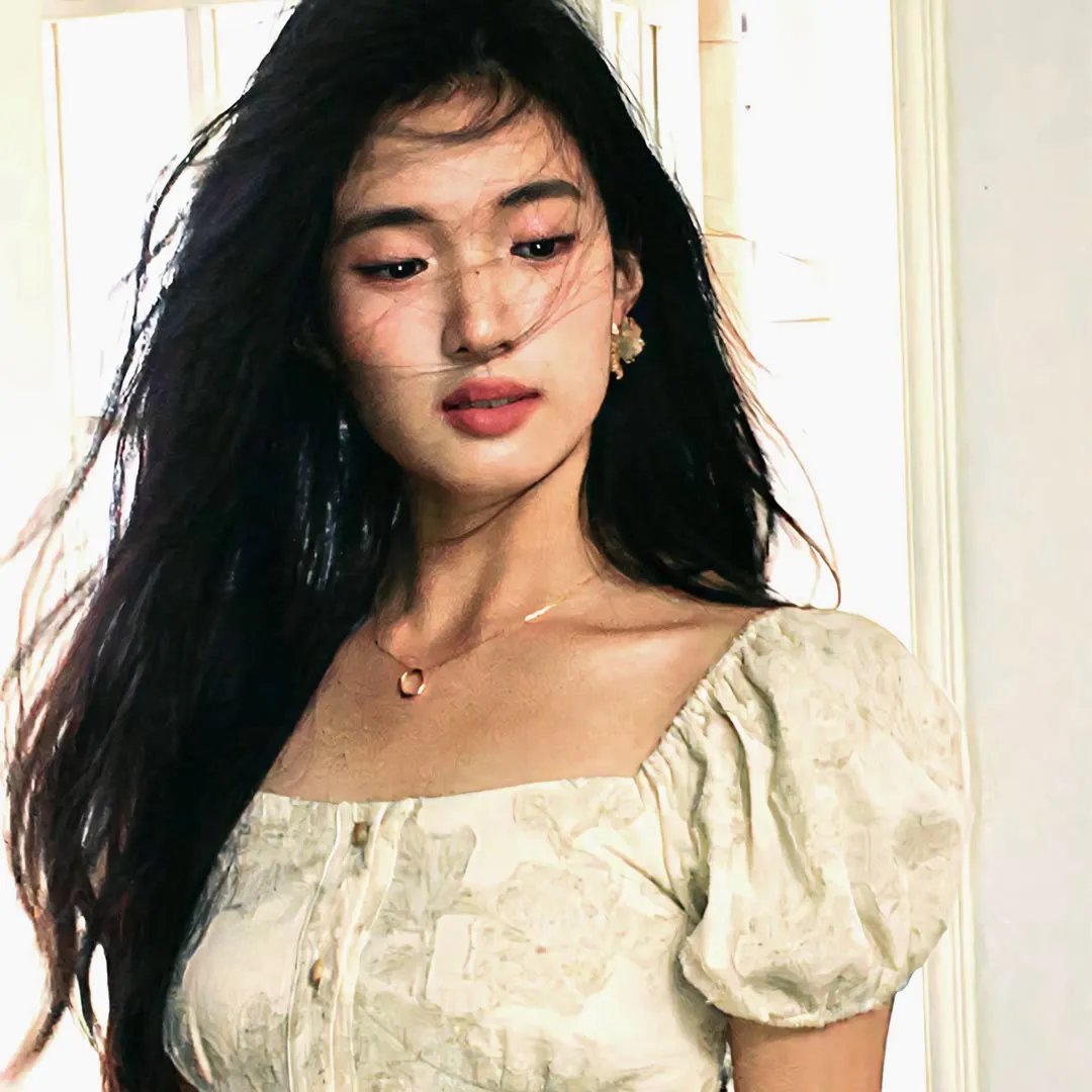 那女孩是谁 封面